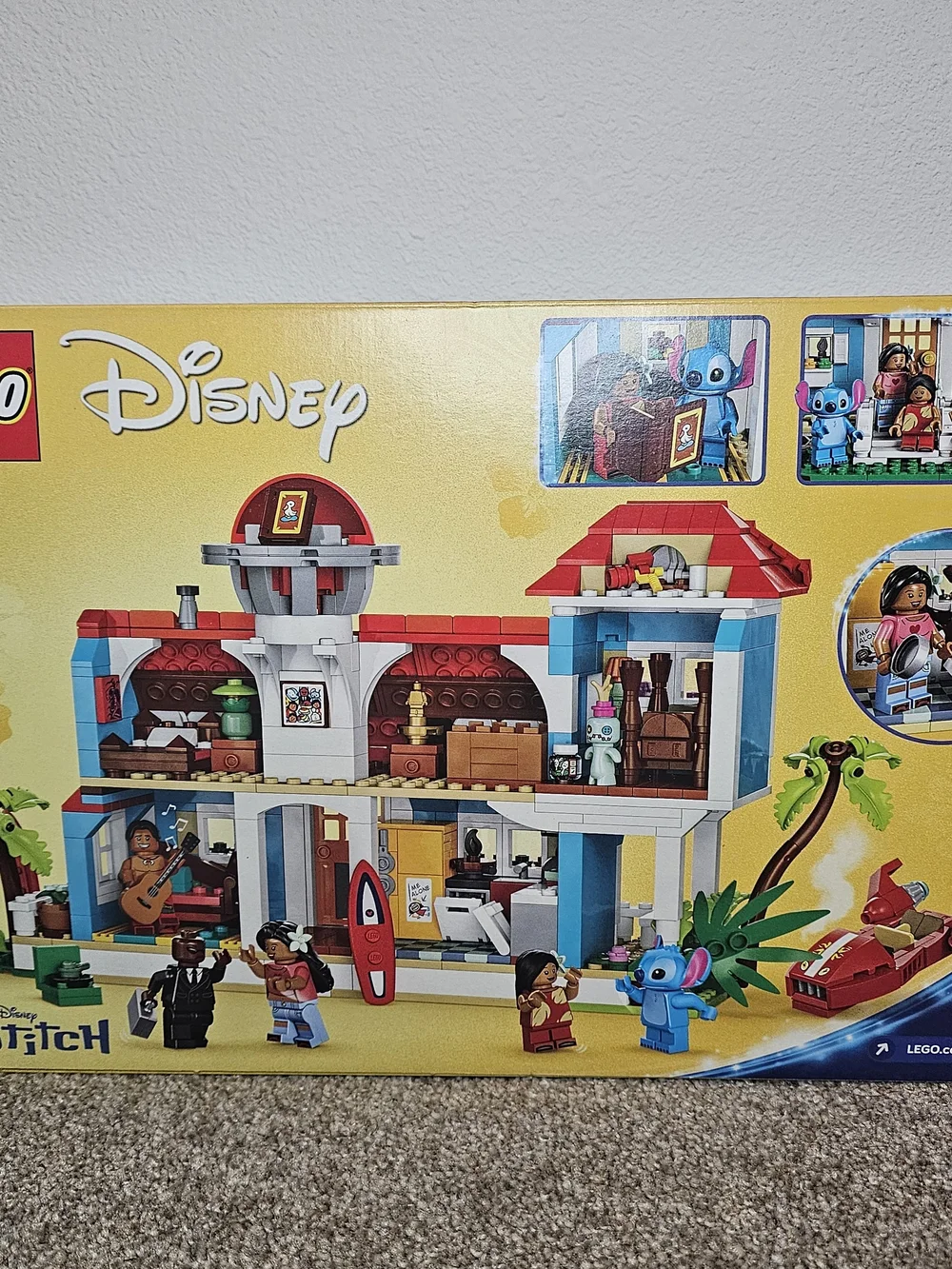 Disney Red and Blue Beach House Building Set with Stitch